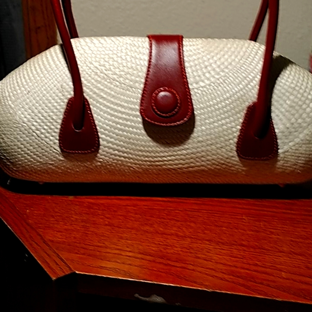 Sac brand clutch